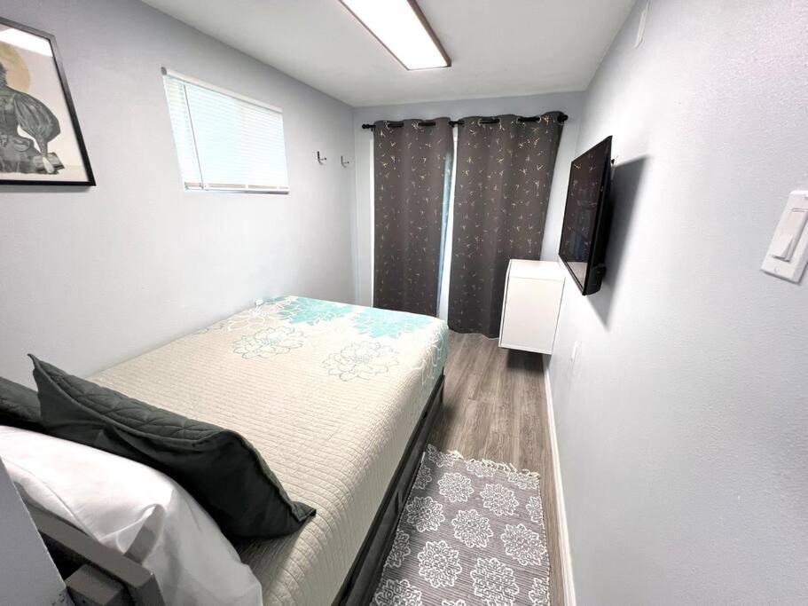 1Bed 1Bath Container Home Centrally Located Cypress Gardens Dış mekan fotoğraf